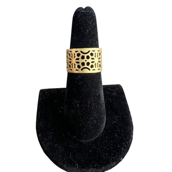 Gold tone filigree intricate wide cigar band ring - size 7 - Picture 1 of 5